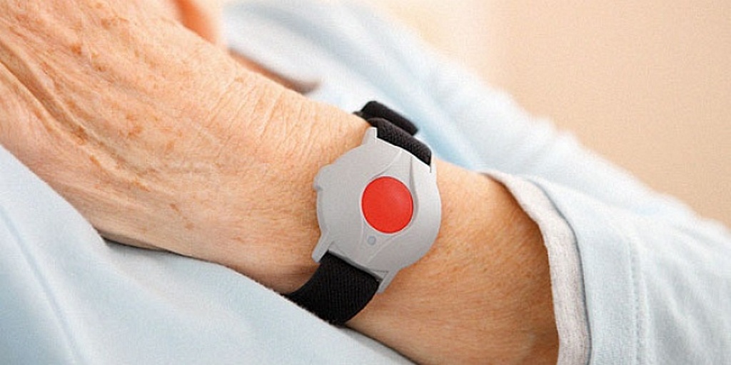 Браслет слежения для пожилых: безопасность, независимость и спокойствие для всей семьи